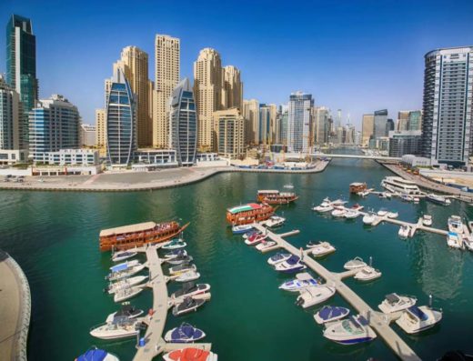 Passeio de barco por Dubai Marina